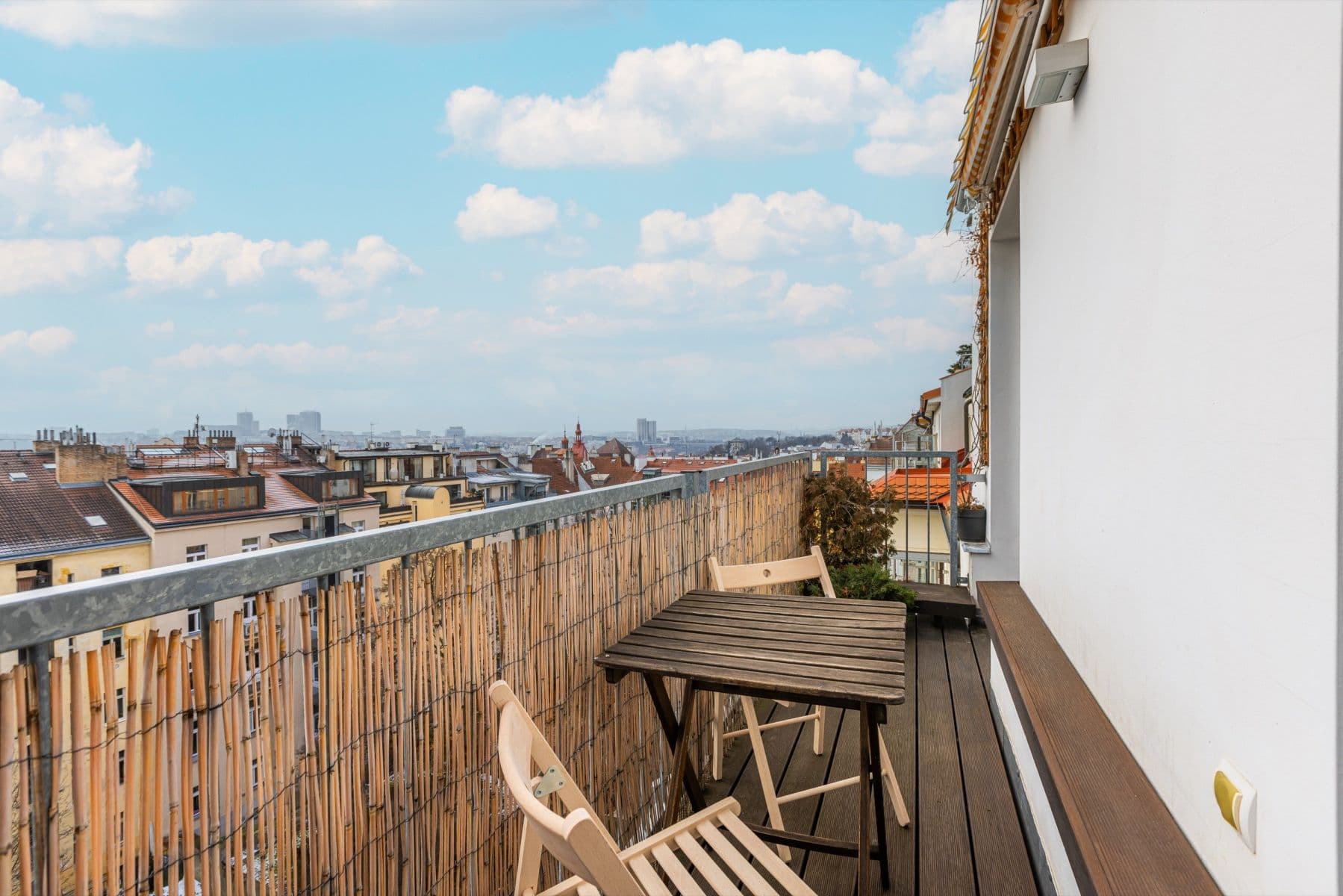 Prenájom bytu 55 m², Ruská, Praha, Praha Prenájom bytu 55 m², Ruská, Praha, Praha