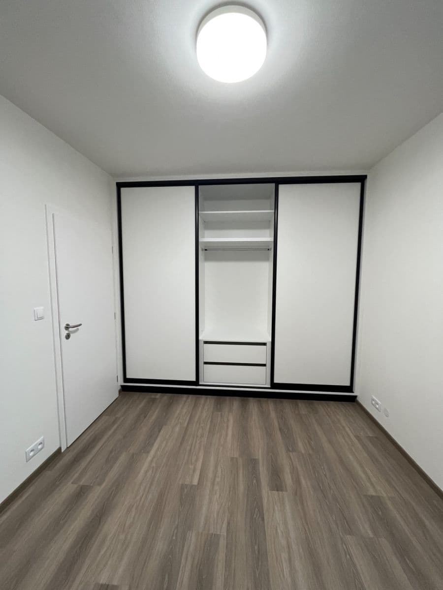 Prenájom bytu 2-izbový 55 m², Hluboček, Brno, Jihomoravský kraj Prenájom bytu 2-izbový 55 m², Hluboček, Brno, Jihomoravský kraj