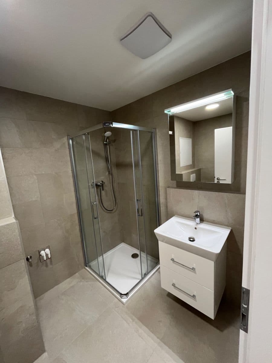 Prenájom bytu 2-izbový 55 m², Hluboček, Brno, Jihomoravský kraj Prenájom bytu 2-izbový 55 m², Hluboček, Brno, Jihomoravský kraj