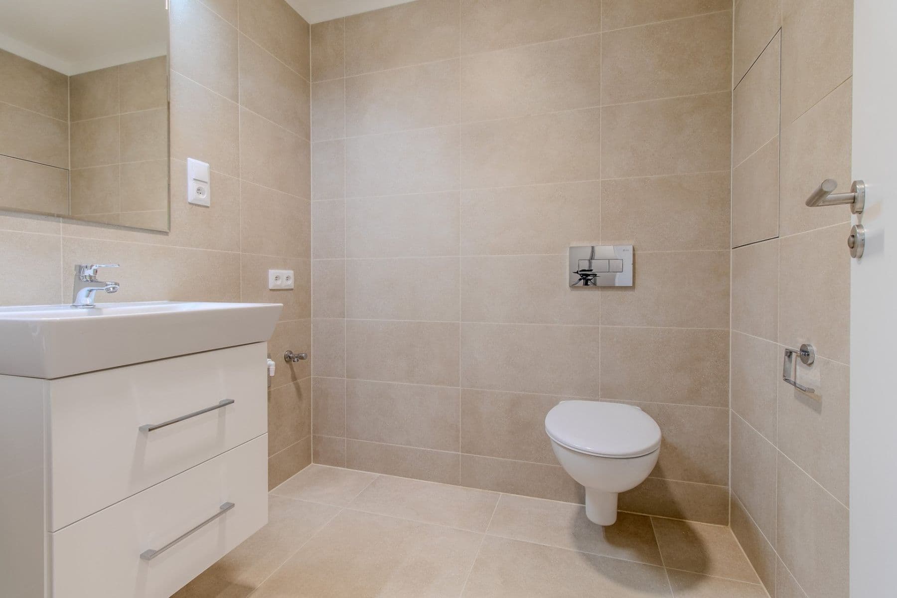 Prenájom bytu 1-izbový 32 m², Poděbradská, Praha, Praha Prenájom bytu 1-izbový 32 m², Poděbradská, Praha, Praha