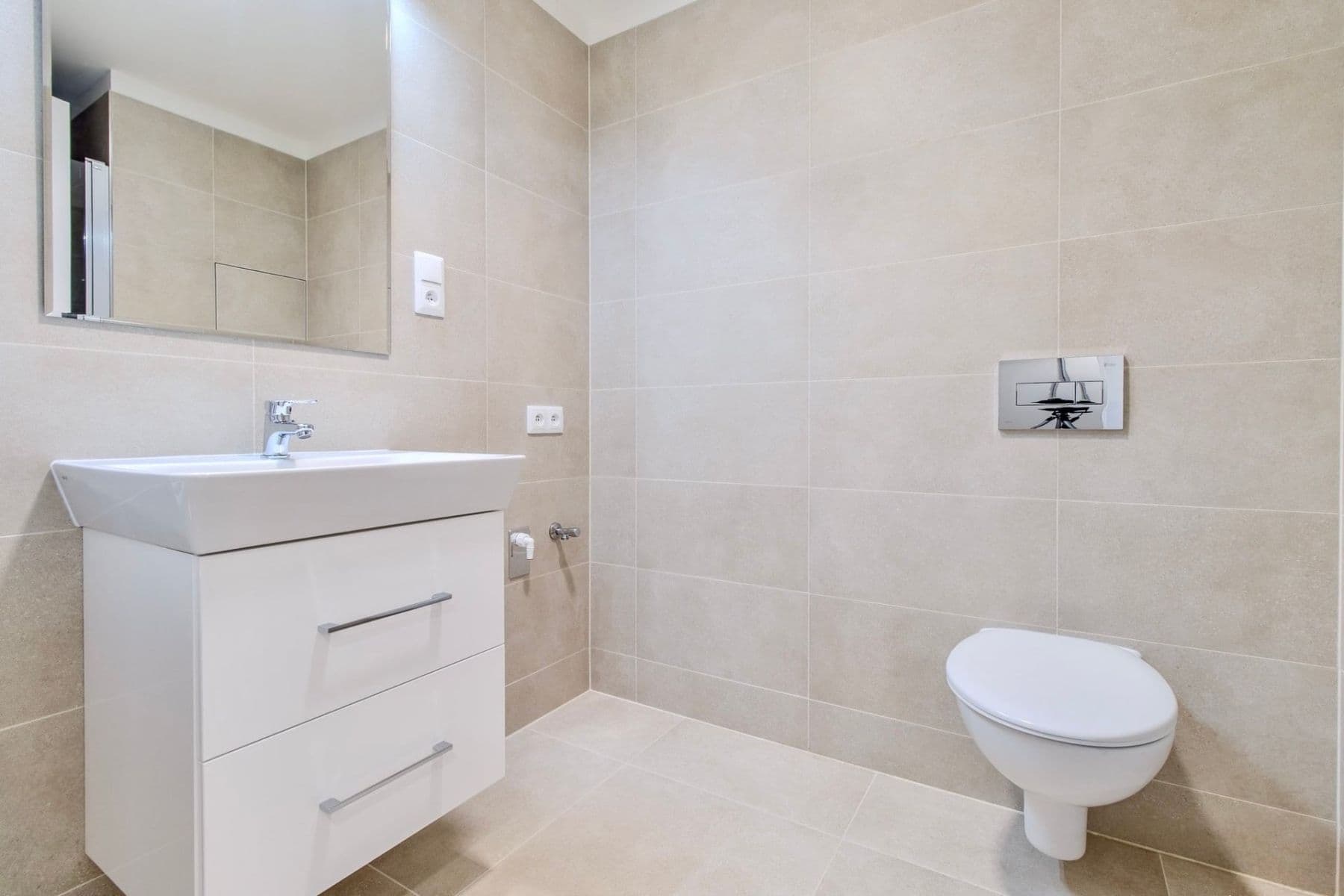 Prenájom bytu 1-izbový 32 m², Poděbradská, Praha, Praha Prenájom bytu 1-izbový 32 m², Poděbradská, Praha, Praha