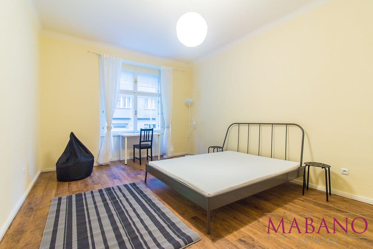 Prenájom bytu 3-izbový 17 m², Sudoměřská, Praha, Praha Prenájom bytu 3-izbový 17 m², Sudoměřská, Praha, Praha