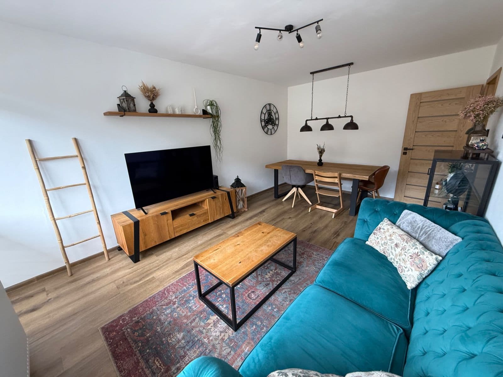 Predaj bytu 3-izbový 81 m², Saská, Děčín, Ústecký kraj Predaj bytu 3-izbový 81 m², Saská, Děčín, Ústecký kraj