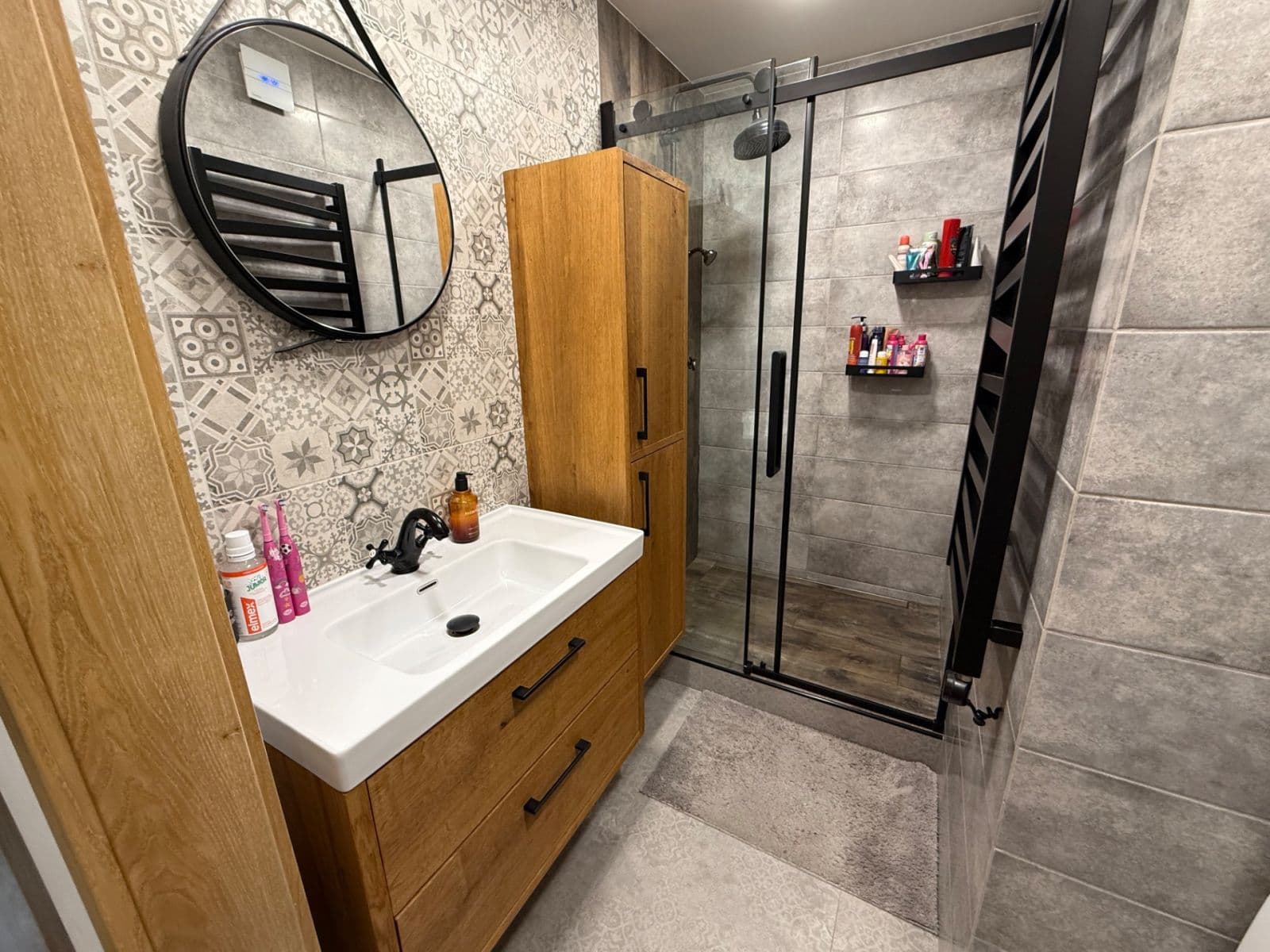 Predaj bytu 3-izbový 81 m², Saská, Děčín, Ústecký kraj Predaj bytu 3-izbový 81 m², Saská, Děčín, Ústecký kraj