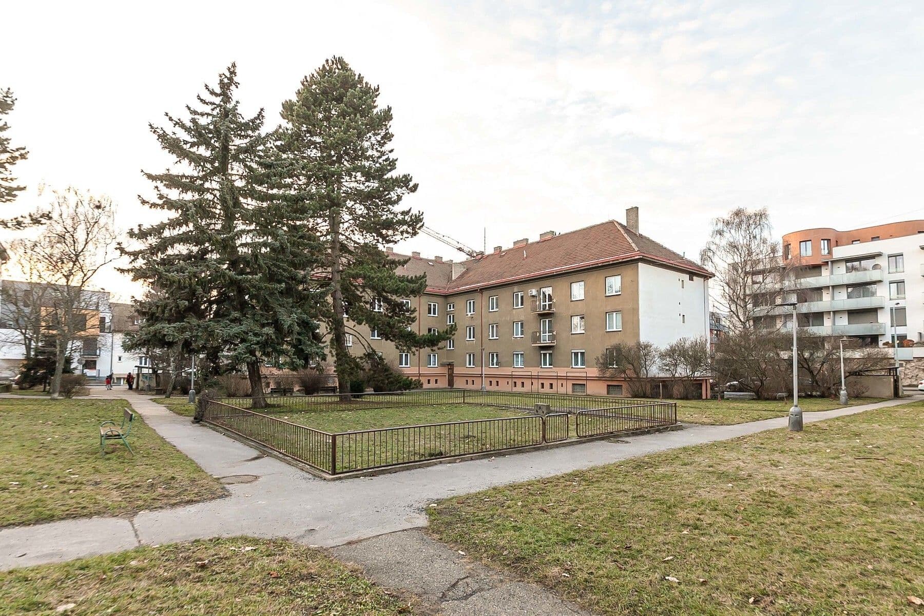 Predaj bytu 3-izbový 97 m², Březiněveská, Praha, Praha Predaj bytu 3-izbový 97 m², Březiněveská, Praha, Praha