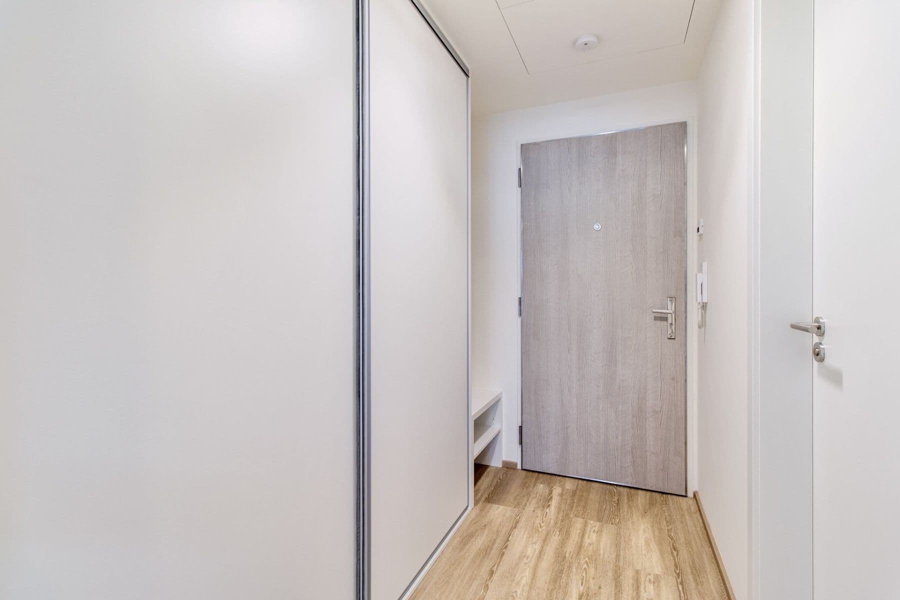 Prenájom bytu 1-izbový 32 m², Poděbradská, Praha, Praha Prenájom bytu 1-izbový 32 m², Poděbradská, Praha, Praha