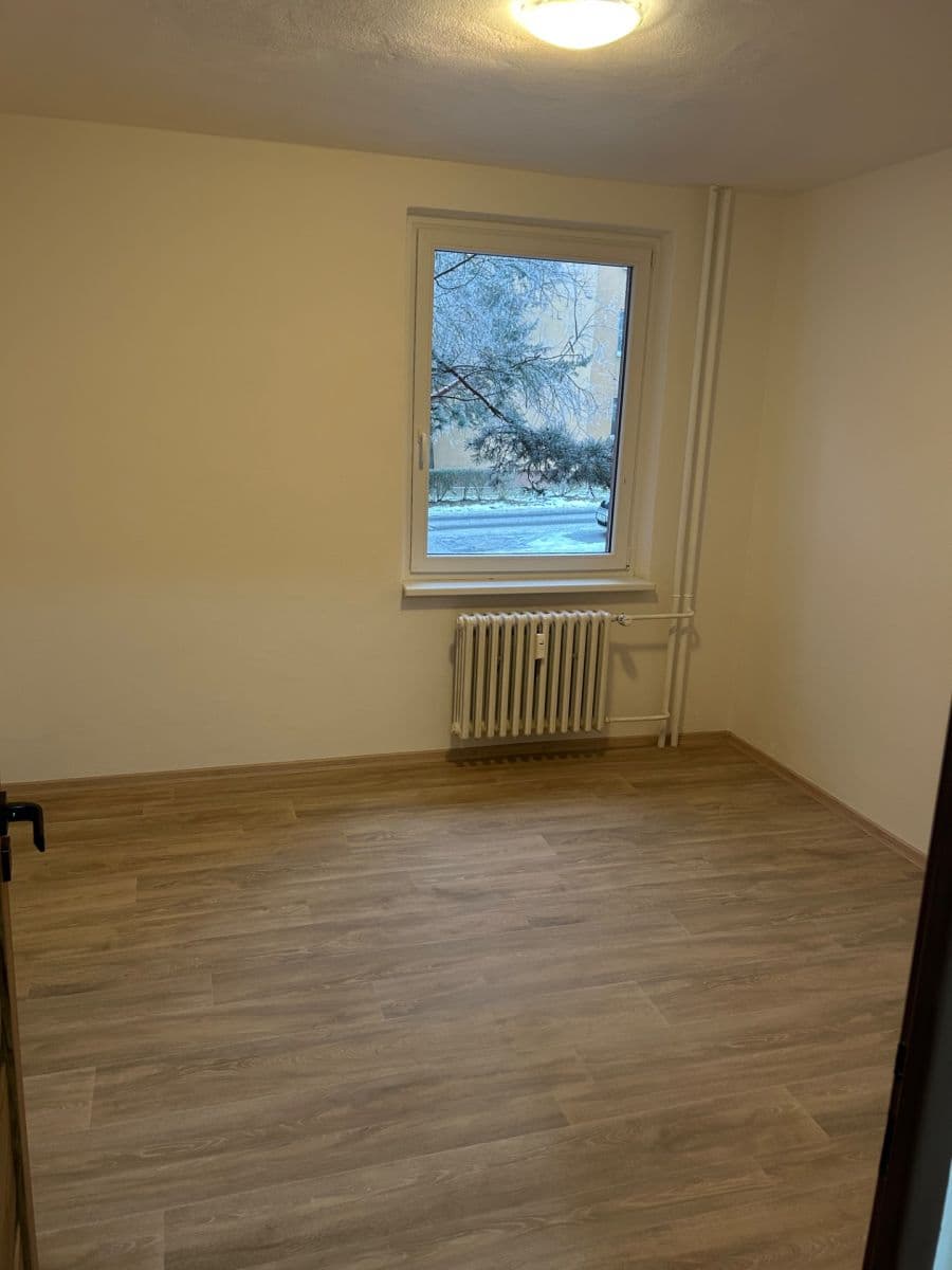 Prenájom bytu 2-izbový 54 m², C. Boudy, Třebíč, Kraj Vysočina Prenájom bytu 2-izbový 54 m², C. Boudy, Třebíč, Kraj Vysočina