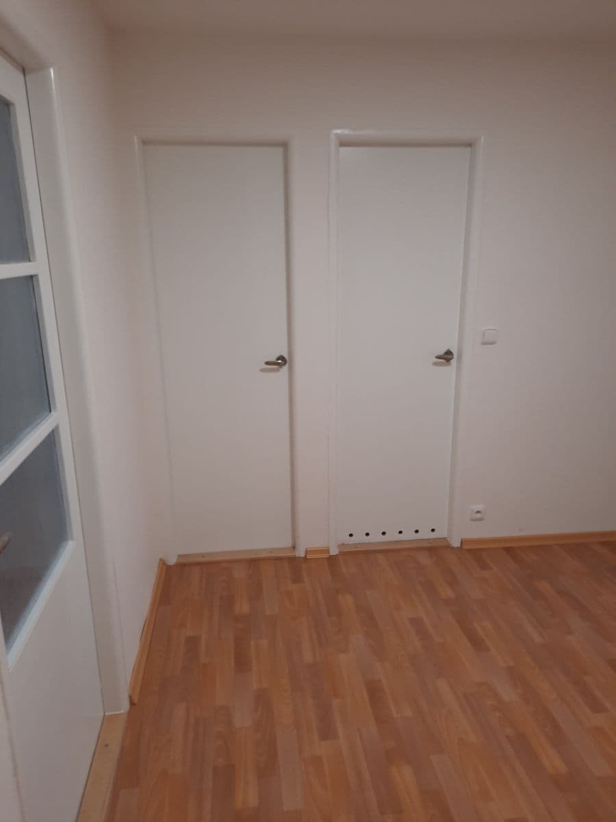 Prenájom bytu 2-izbový 50 m², Nerudova, Hradec Králové, Královéhradecký kraj Prenájom bytu 2-izbový 50 m², Nerudova, Hradec Králové, Královéhradecký kraj