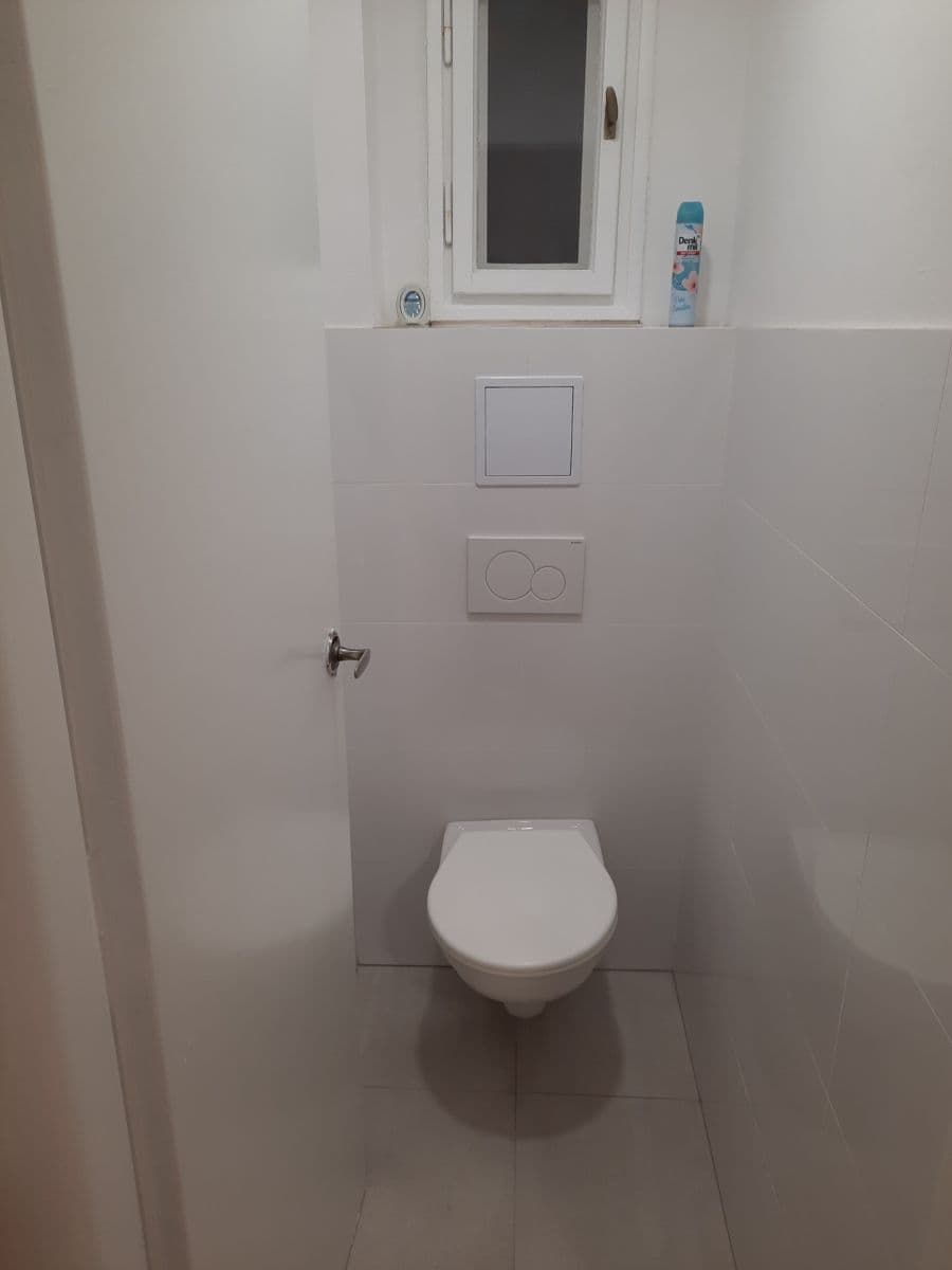 Prenájom bytu 2-izbový 50 m², Nerudova, Hradec Králové, Královéhradecký kraj Prenájom bytu 2-izbový 50 m², Nerudova, Hradec Králové, Královéhradecký kraj