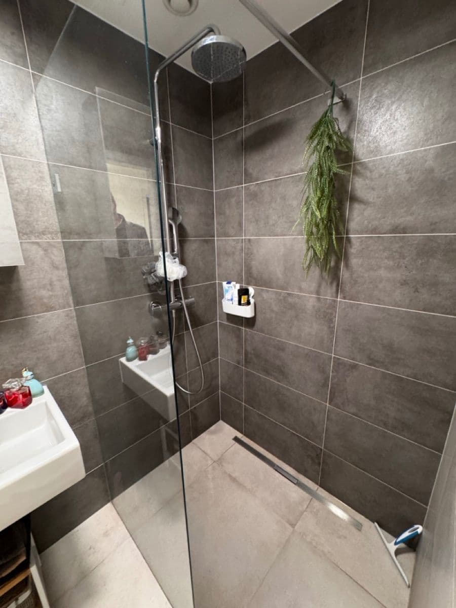 Prenájom bytu 2-izbový 58 m², Michelangelova, Praha, Praha Prenájom bytu 2-izbový 58 m², Michelangelova, Praha, Praha