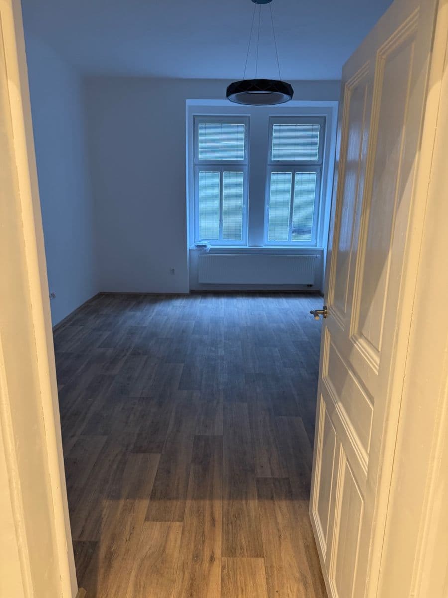 Prenájom bytu 1-izbový 34 m², Nuselská, Praha, Praha Prenájom bytu 1-izbový 34 m², Nuselská, Praha, Praha