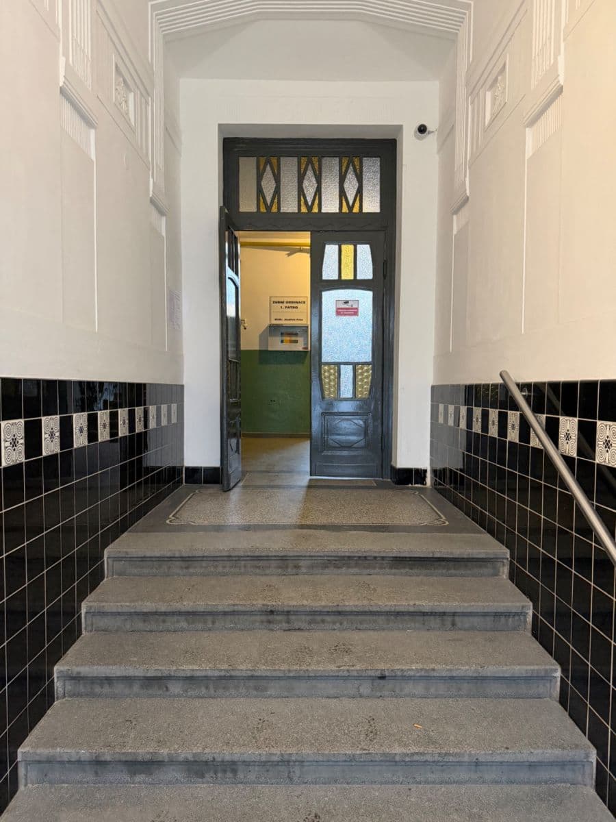 Prenájom bytu 1-izbový 34 m², Nuselská, Praha, Praha Prenájom bytu 1-izbový 34 m², Nuselská, Praha, Praha