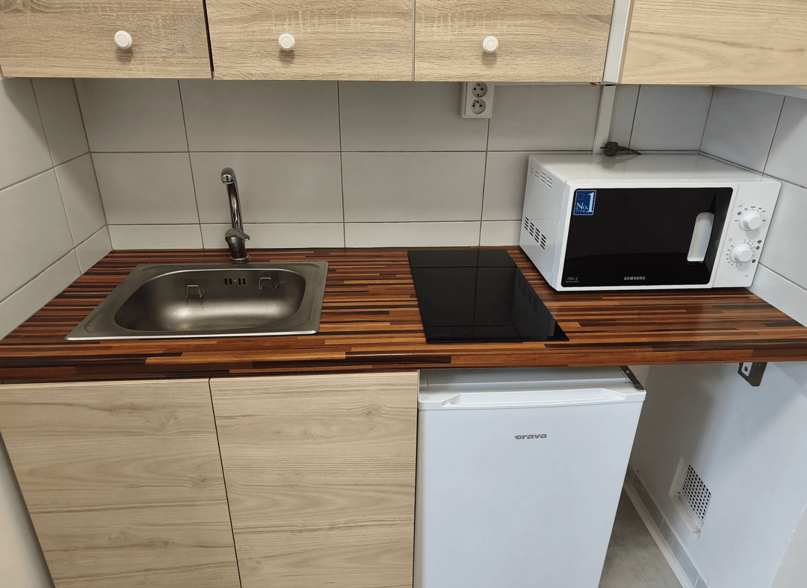 Prenájom bytu 1-izbový 26 m², Ve Struhách, Praha, Praha Prenájom bytu 1-izbový 26 m², Ve Struhách, Praha, Praha