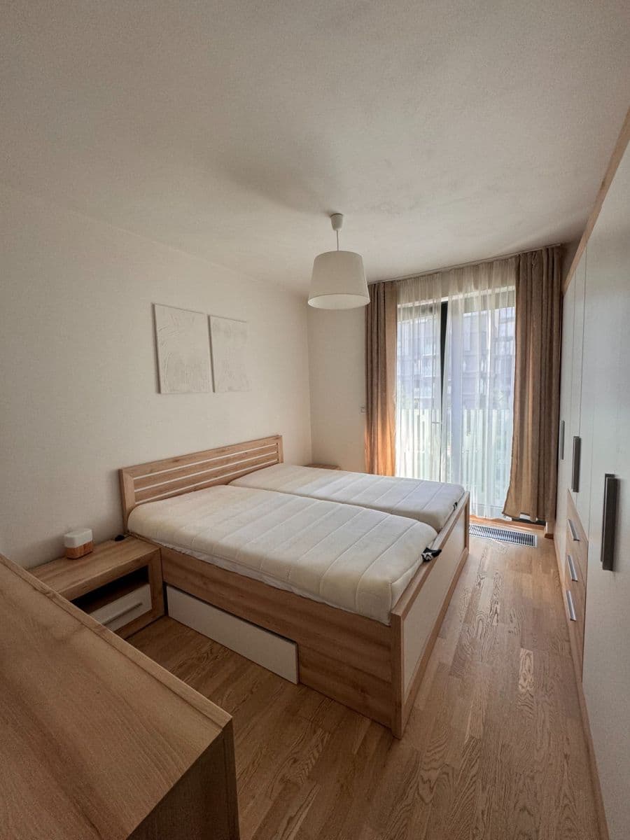 Predaj bytu 2-izbový 50 m², Olšanská, Praha, Praha Predaj bytu 2-izbový 50 m², Olšanská, Praha, Praha
