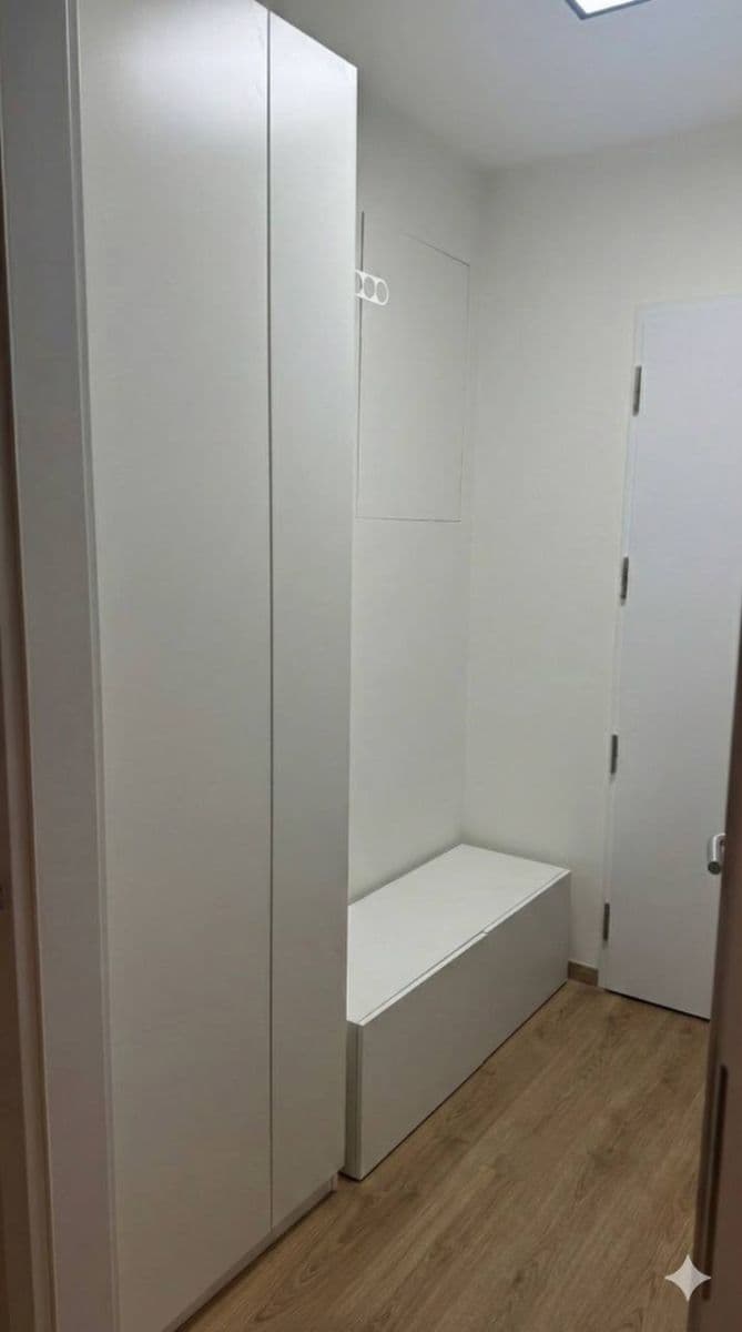 Prenájom bytu 1-izbový 34 m², Kolbenova, Praha, Praha Prenájom bytu 1-izbový 34 m², Kolbenova, Praha, Praha