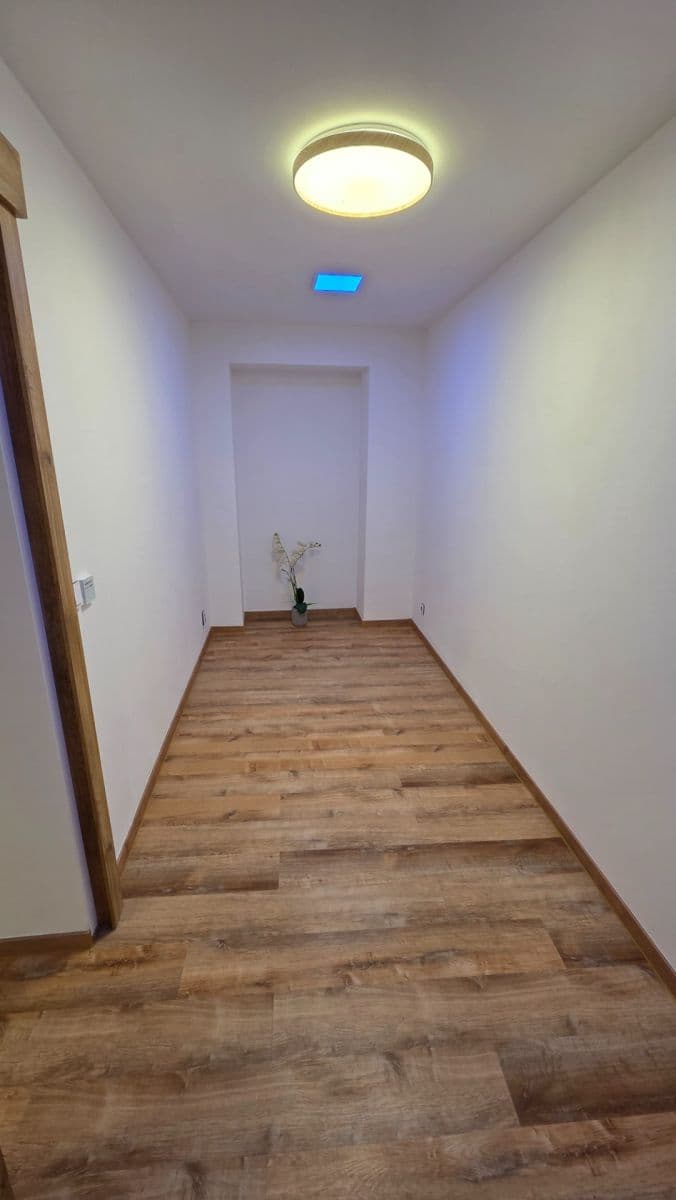 Predaj bytu 3-izbový 65 m², Pražská sídl., Znojmo, Jihomoravský kraj Predaj bytu 3-izbový 65 m², Pražská sídl., Znojmo, Jihomoravský kraj