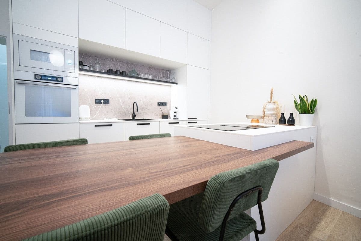 Prenájom bytu 72 m², Navrátilova, Praha, Praha Prenájom bytu 72 m², Navrátilova, Praha, Praha