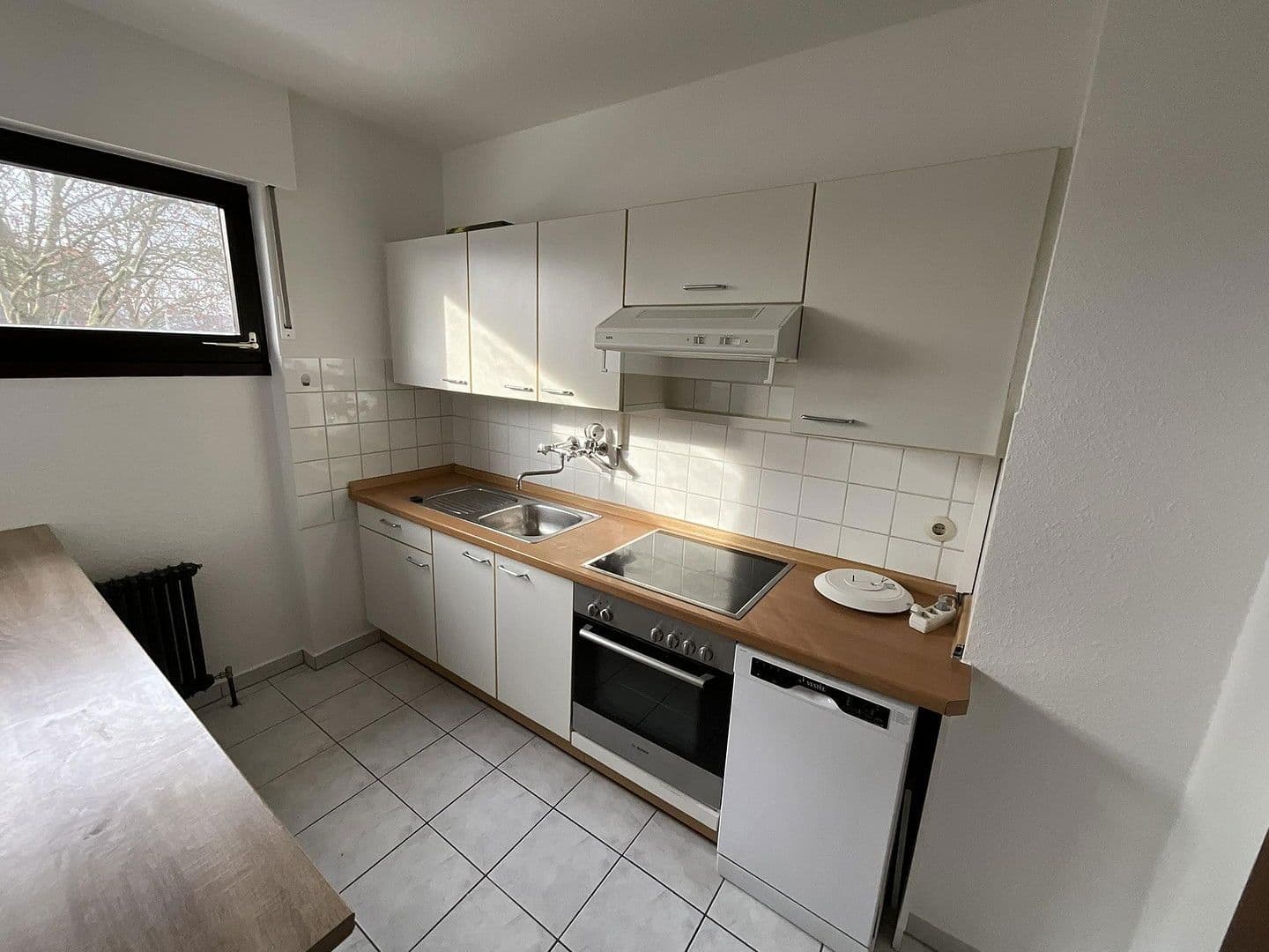 Prenájom bytu 2-izbový 64 m², Heilbronn, Bádensko-Wurttembersko Prenájom bytu 2-izbový 64 m², Heilbronn, Bádensko-Wurttembersko