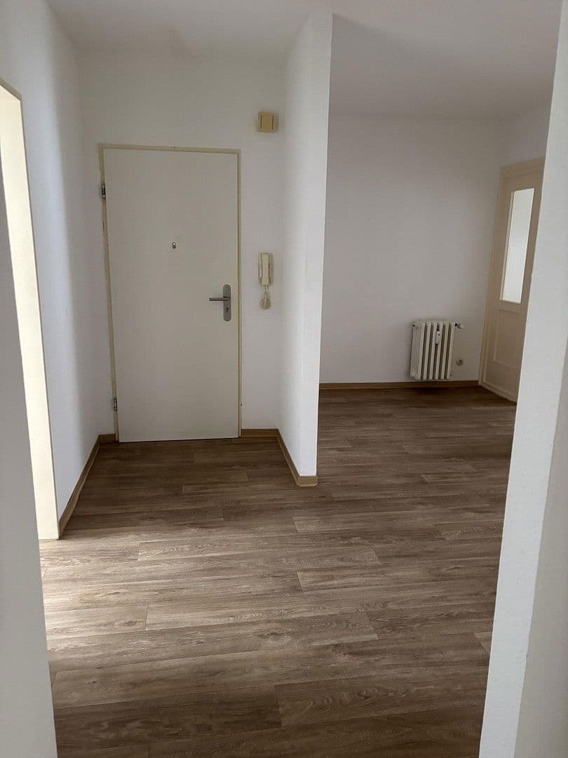 Prenájom bytu 4-izbový 87 m², Pinneberger Straße 55, Wedel, Šlezvicko-Holštajnsko Prenájom bytu 4-izbový 87 m², Pinneberger Straße 55, Wedel, Šlezvicko-Holštajnsko