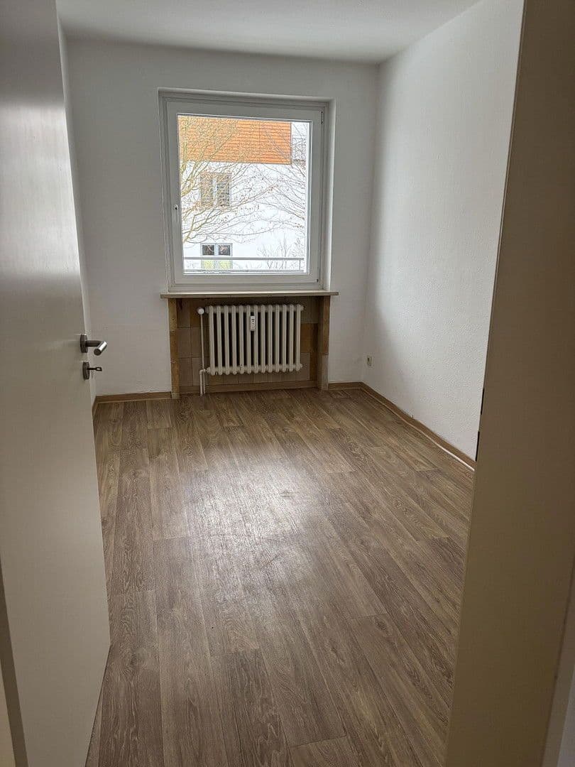 Prenájom bytu 4-izbový 87 m², Pinneberger Straße 55, Wedel, Šlezvicko-Holštajnsko Prenájom bytu 4-izbový 87 m², Pinneberger Straße 55, Wedel, Šlezvicko-Holštajnsko