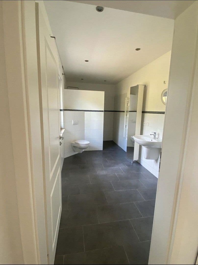 Predaj domu 186 m², pozemek 1.720 m², Brieselang, Brandenbursko Predaj domu 186 m², pozemek 1.720 m², Brieselang, Brandenbursko