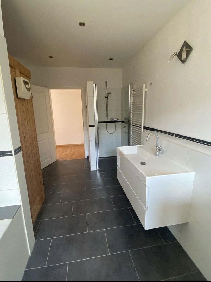 Predaj domu 186 m², pozemek 1.720 m², Brieselang, Brandenbursko Predaj domu 186 m², pozemek 1.720 m², Brieselang, Brandenbursko