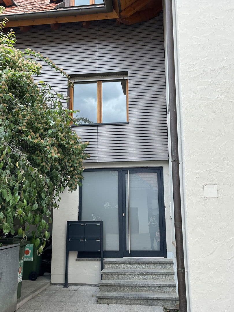 Predaj bytu 3-izbový 72 m², Ehrenkirchen, Bádensko-Wurttembersko Predaj bytu 3-izbový 72 m², Ehrenkirchen, Bádensko-Wurttembersko