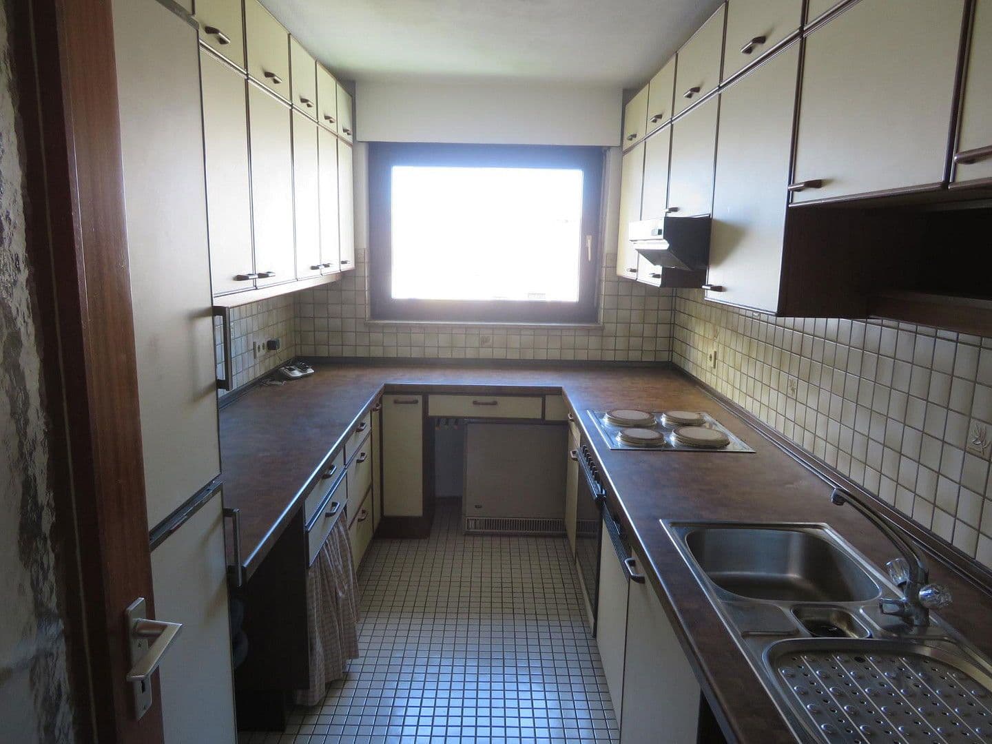 Predaj bytu 3-izbový 87 m², Sindelfingen, Bádensko-Wurttembersko Predaj bytu 3-izbový 87 m², Sindelfingen, Bádensko-Wurttembersko