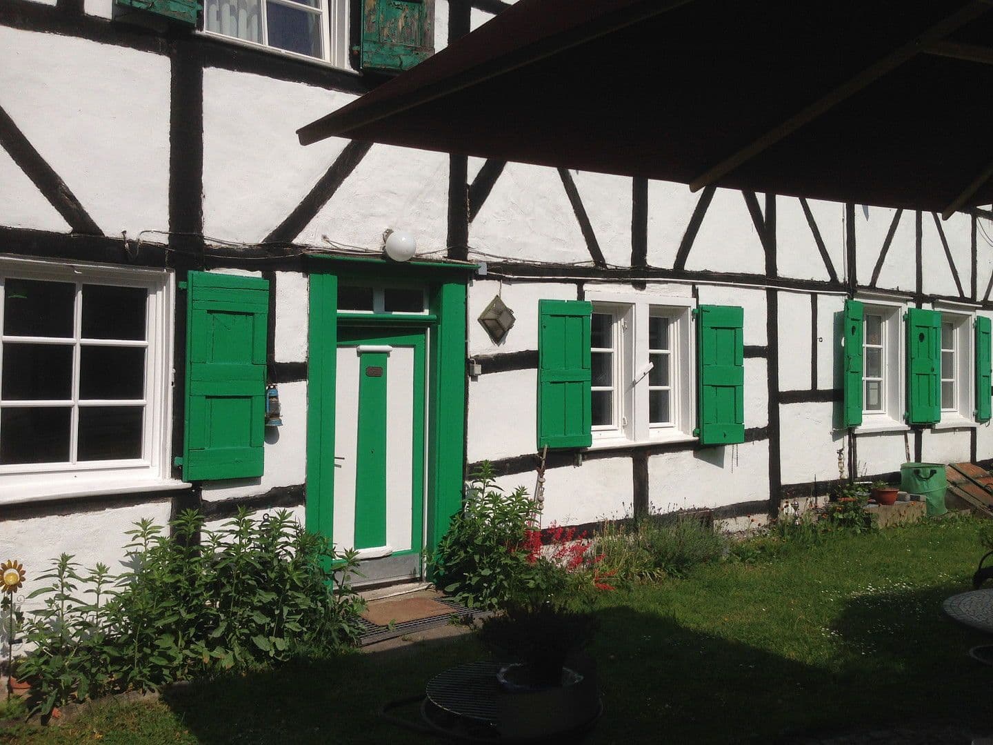 Prenájom domu 80 m², pozemek 200 m², Elberfelder Str 44, Hilden, Severné Porýnie - Westfálsko Prenájom domu 80 m², pozemek 200 m², Elberfelder Str 44, Hilden, Severné Porýnie - Westfálsko