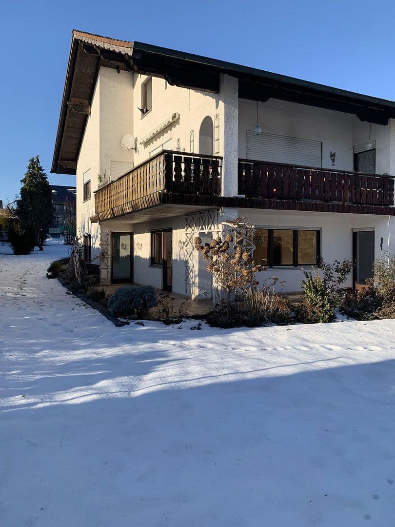 Predaj domu 210 m², pozemek 906 m², Bad Birnbach, Bavorsko Predaj domu 210 m², pozemek 906 m², Bad Birnbach, Bavorsko