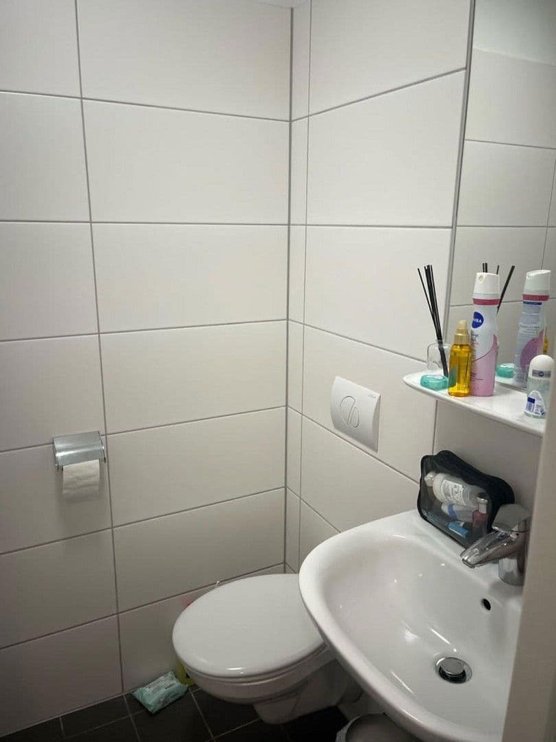 Prenájom bytu 1-izbový 14 m², Wilhelmsgarten 3, Braunschweig, Dolné Sasko Prenájom bytu 1-izbový 14 m², Wilhelmsgarten 3, Braunschweig, Dolné Sasko