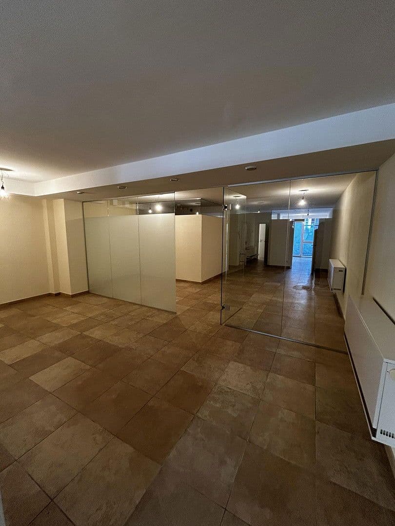 Predaj kancelárie 104 m², Marktstraße 37, Kirchheim unter Teck, Bádensko-Wurttembersko Predaj kancelárie 104 m², Marktstraße 37, Kirchheim unter Teck, Bádensko-Wurttembersko