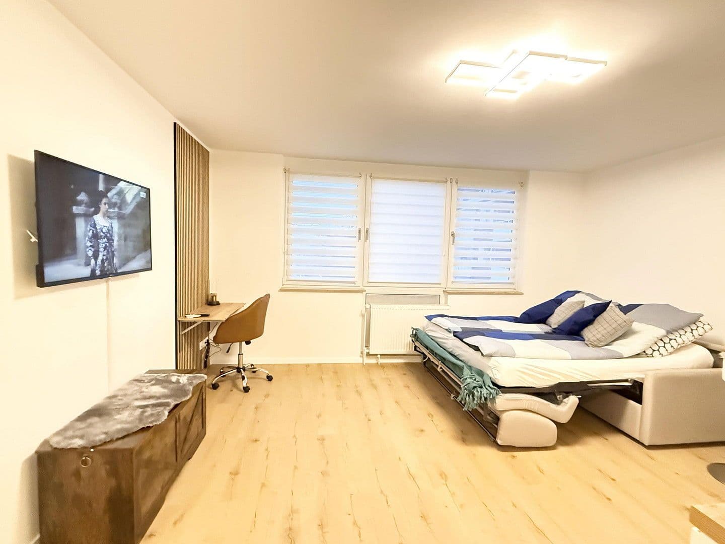 Prenájom bytu 1-izbový 28 m², Tußmannstraße, Düsseldorf, Severné Porýnie - Westfálsko Prenájom bytu 1-izbový 28 m², Tußmannstraße, Düsseldorf, Severné Porýnie - Westfálsko