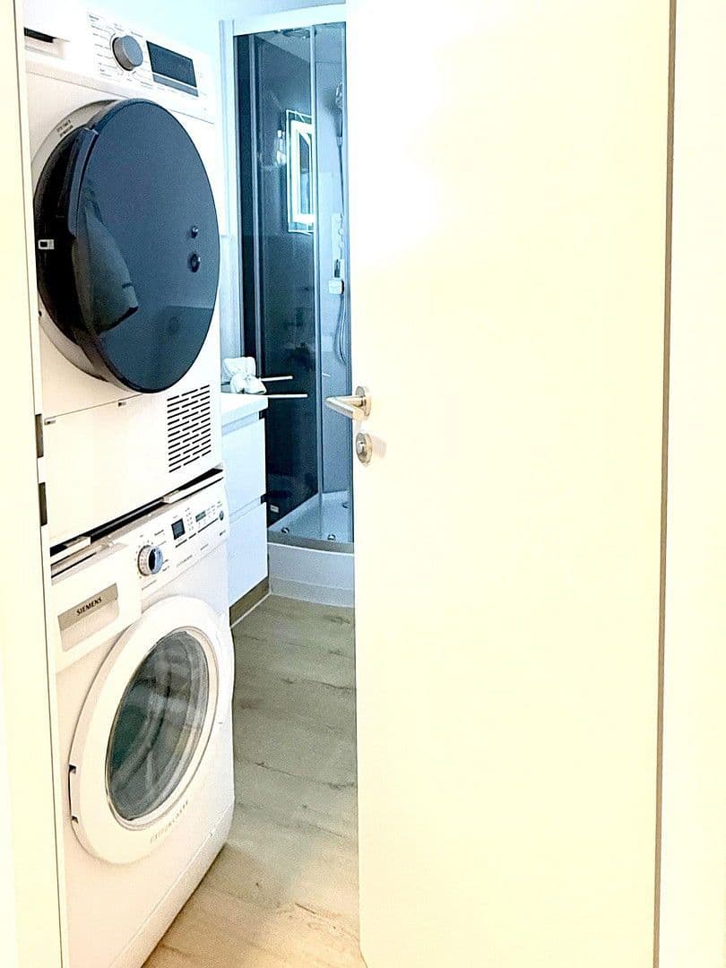 Prenájom bytu 1-izbový 28 m², Tußmannstraße, Düsseldorf, Severné Porýnie - Westfálsko Prenájom bytu 1-izbový 28 m², Tußmannstraße, Düsseldorf, Severné Porýnie - Westfálsko