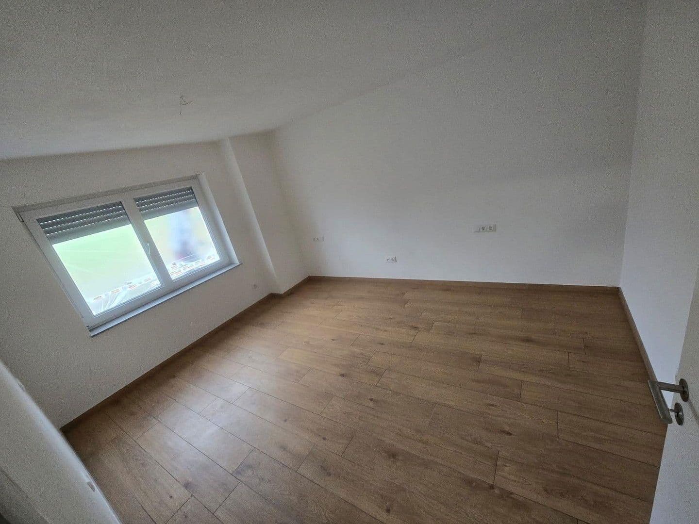 Prenájom bytu 4-izbový 90 m², Bissingen, Bavorsko Prenájom bytu 4-izbový 90 m², Bissingen, Bavorsko