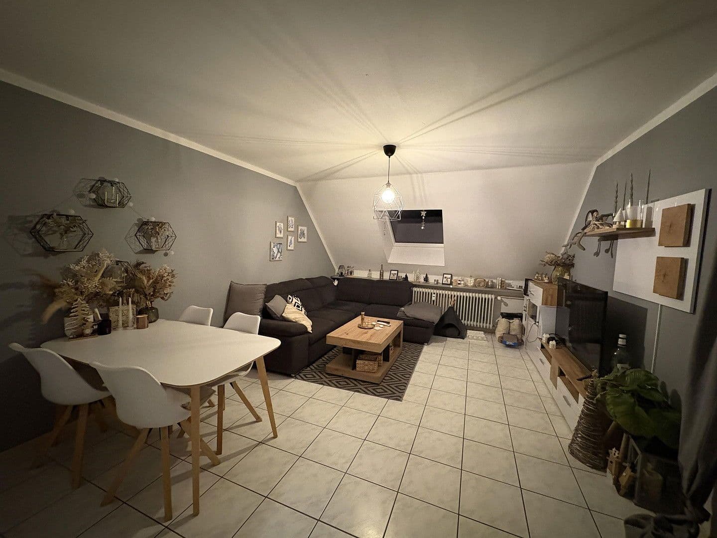 Predaj bytu 2-izbový 65 m², Offenbach an der Queich, Porýnie-Falcko Predaj bytu 2-izbový 65 m², Offenbach an der Queich, Porýnie-Falcko