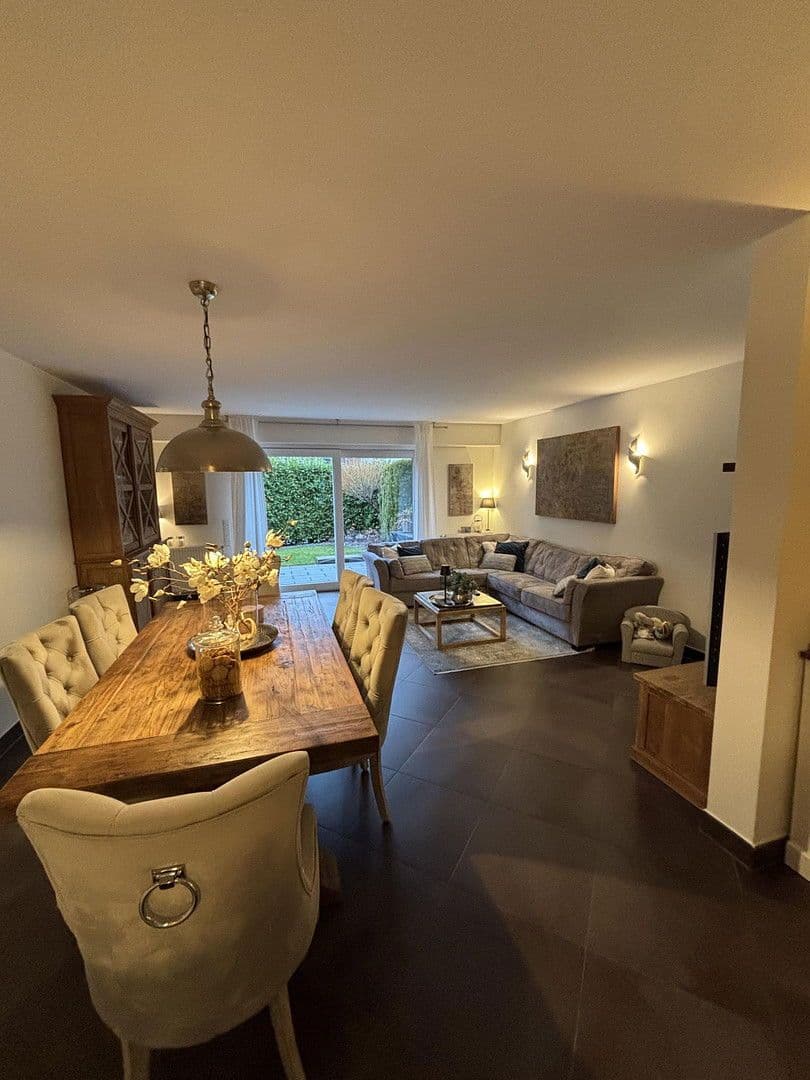 Predaj domu 130 m², pozemek 183 m², Haan, Severné Porýnie - Westfálsko Predaj domu 130 m², pozemek 183 m², Haan, Severné Porýnie - Westfálsko