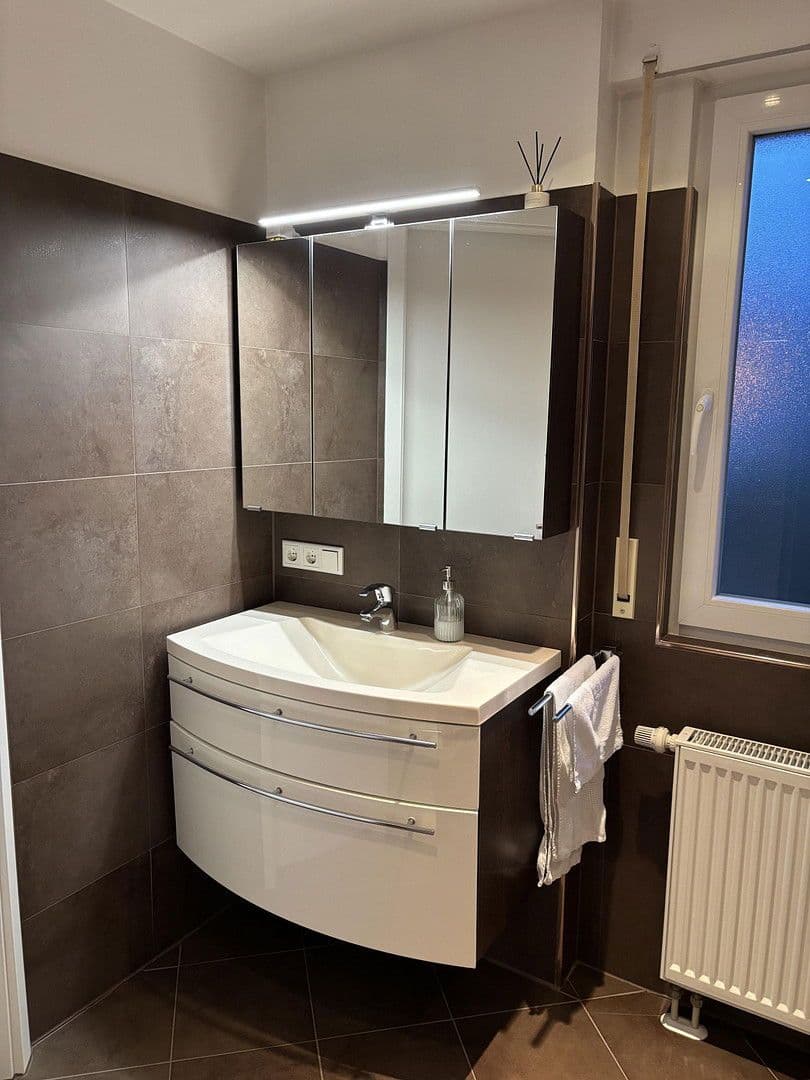 Predaj domu 130 m², pozemek 183 m², Haan, Severné Porýnie - Westfálsko Predaj domu 130 m², pozemek 183 m², Haan, Severné Porýnie - Westfálsko