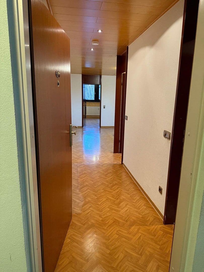 Prenájom bytu 2-izbový 44 m², Ludwigshafen, Porýnie-Falcko Prenájom bytu 2-izbový 44 m², Ludwigshafen, Porýnie-Falcko