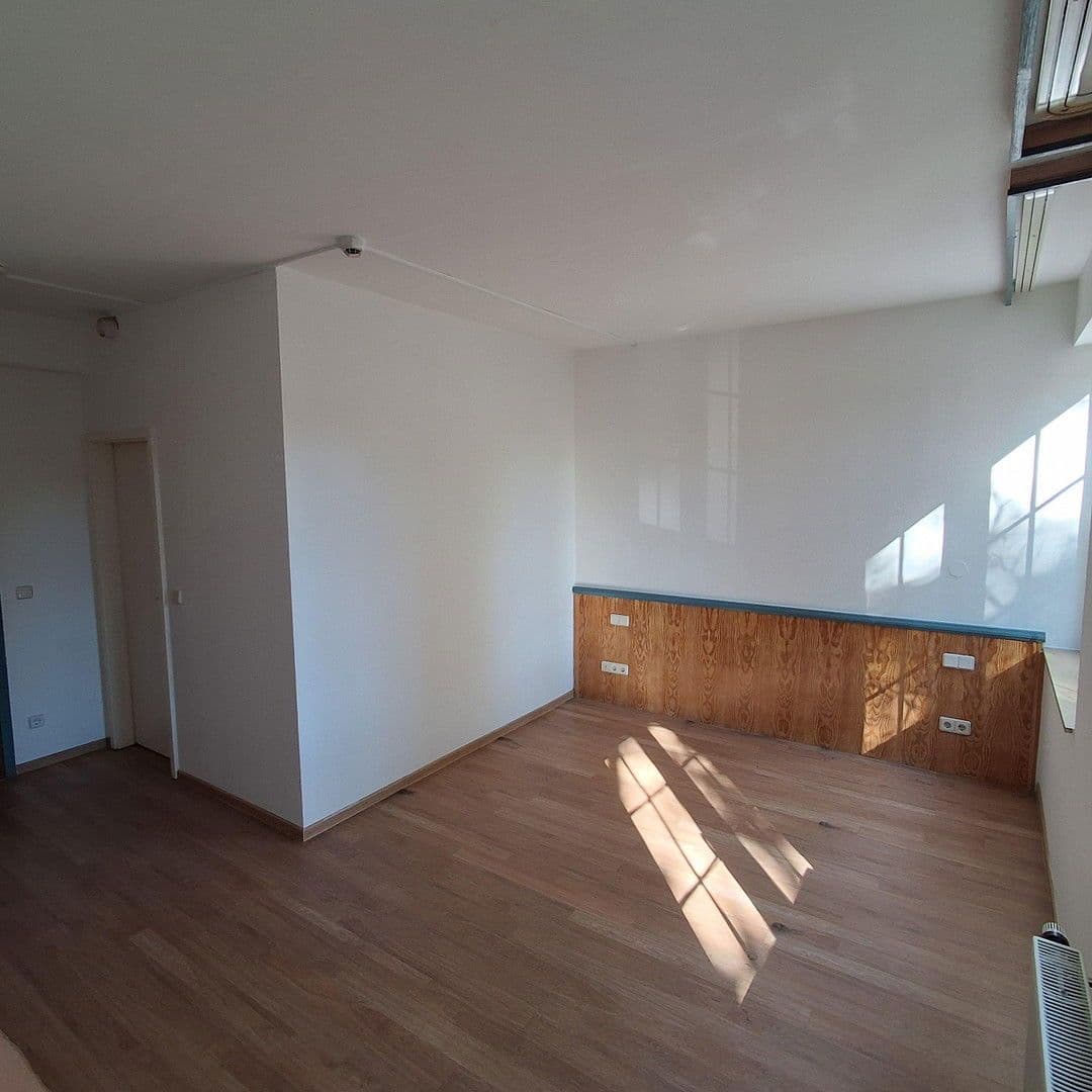 Prenájom bytu 1-izbový 25 m², Krakauer Straße 49, Markranstädt, Sasko Prenájom bytu 1-izbový 25 m², Krakauer Straße 49, Markranstädt, Sasko