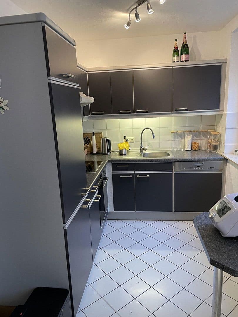 Prenájom bytu 2-izbový 66 m², Oestrich-Winkel, Hesensko Prenájom bytu 2-izbový 66 m², Oestrich-Winkel, Hesensko