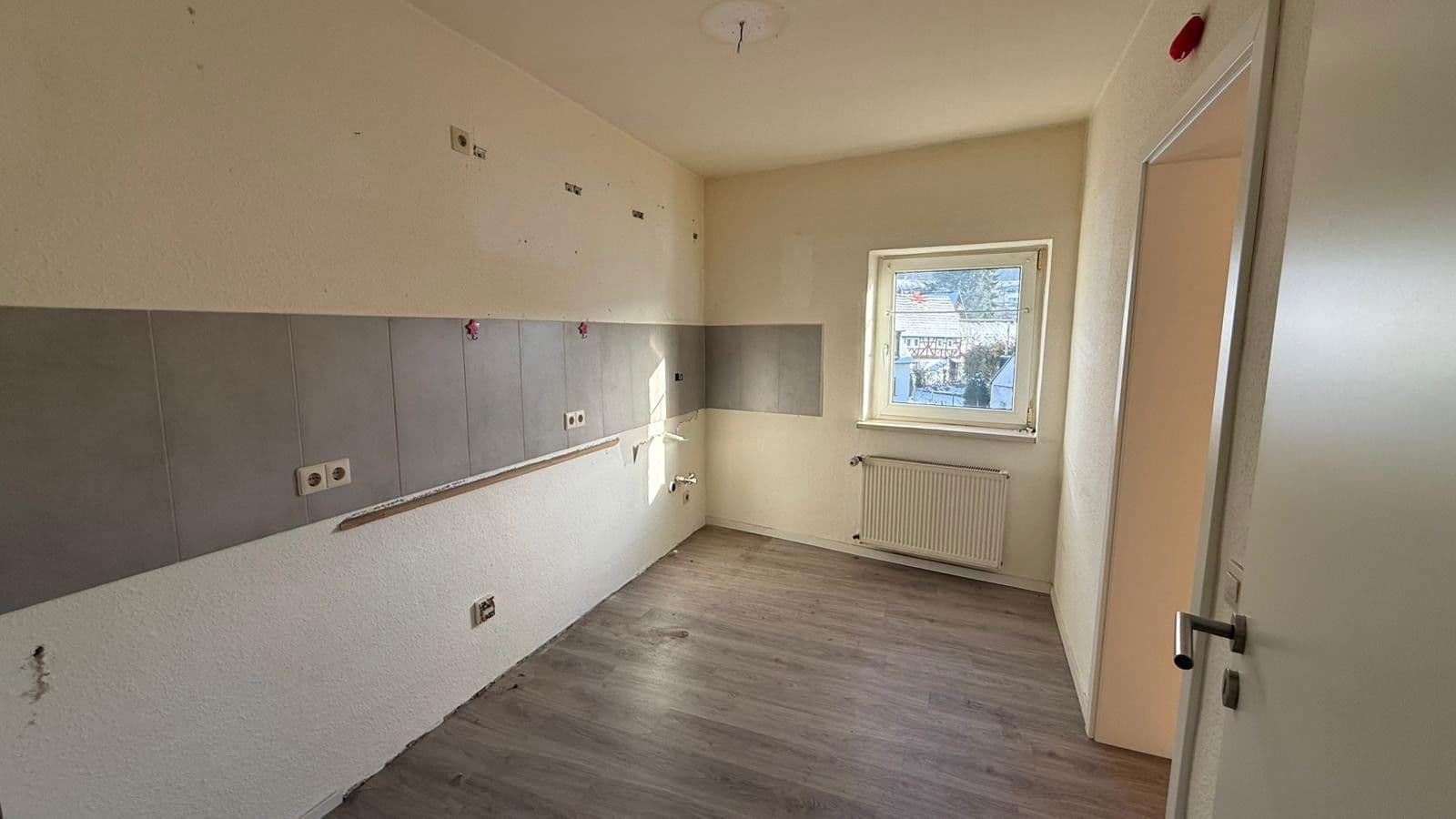 Prenájom bytu 4-izbový 107 m², Dornburg, Hesensko Prenájom bytu 4-izbový 107 m², Dornburg, Hesensko