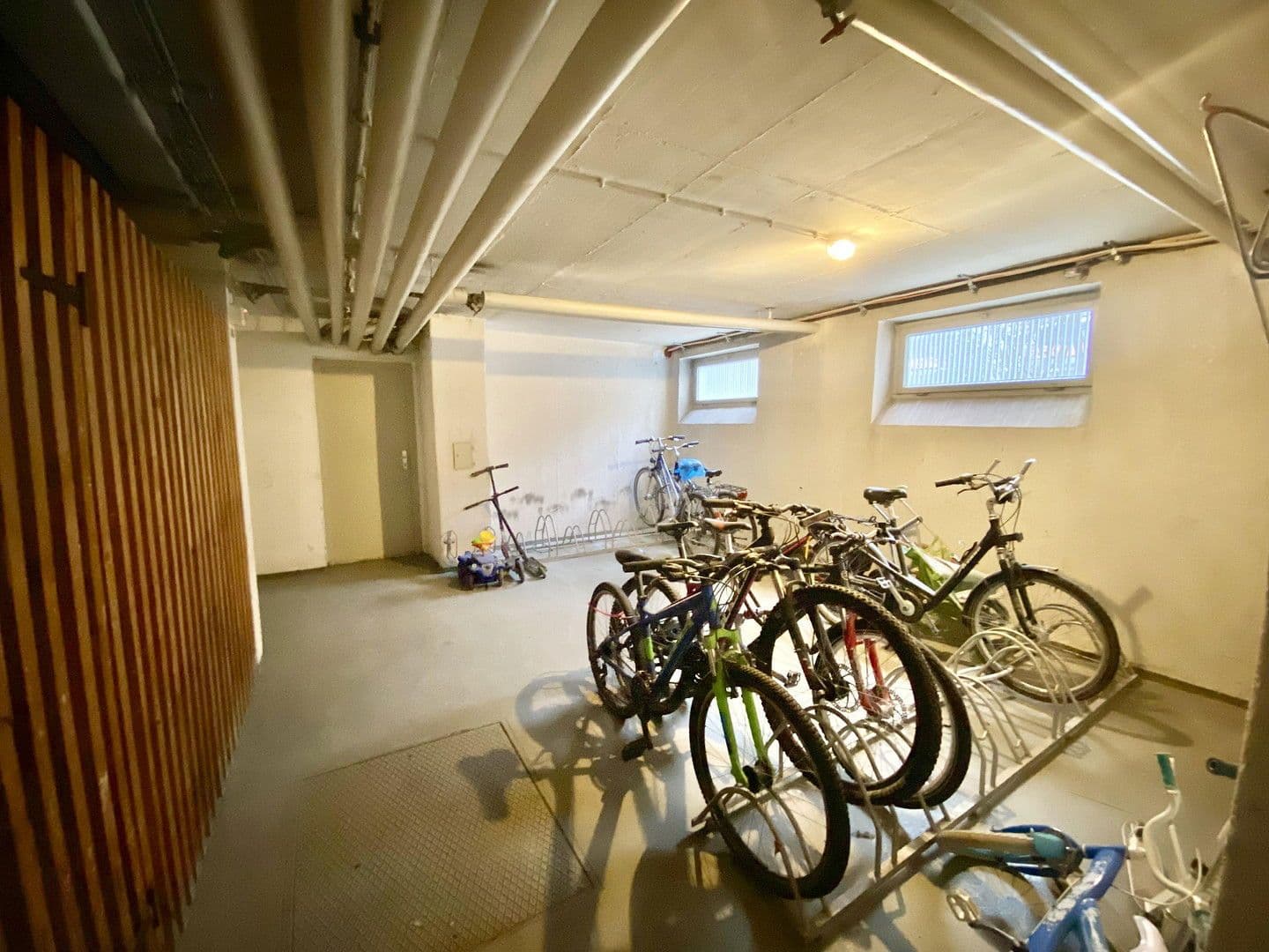 Predaj bytu 4-izbový 92 m², Brahmsstr.12, Germering, Bavorsko Predaj bytu 4-izbový 92 m², Brahmsstr.12, Germering, Bavorsko