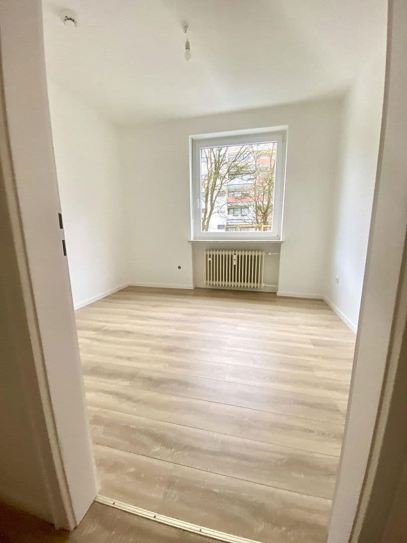 Predaj bytu 4-izbový 92 m², Brahmsstr.12, Germering, Bavorsko Predaj bytu 4-izbový 92 m², Brahmsstr.12, Germering, Bavorsko