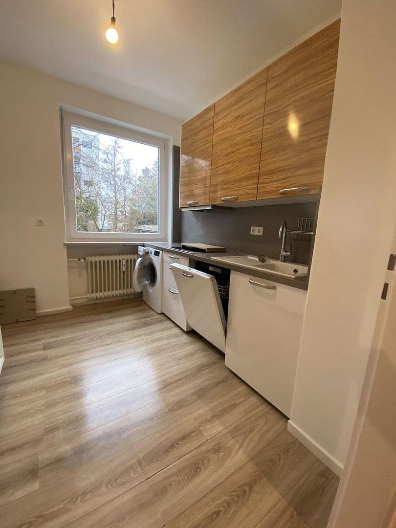 Predaj bytu 4-izbový 92 m², Brahmsstr.12, Germering, Bavorsko Predaj bytu 4-izbový 92 m², Brahmsstr.12, Germering, Bavorsko