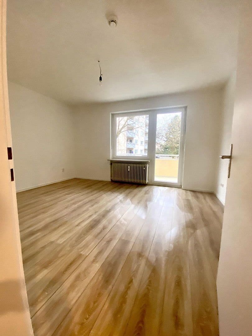 Predaj bytu 4-izbový 92 m², Brahmsstr.12, Germering, Bavorsko Predaj bytu 4-izbový 92 m², Brahmsstr.12, Germering, Bavorsko
