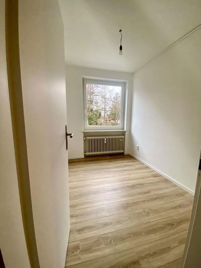 Predaj bytu 4-izbový 92 m², Brahmsstr.12, Germering, Bavorsko Predaj bytu 4-izbový 92 m², Brahmsstr.12, Germering, Bavorsko