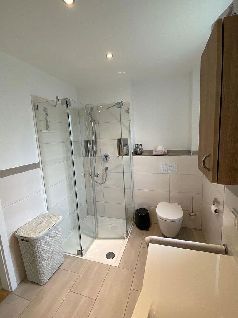 Prenájom bytu 3-izbový 92 m², Elz, Hesensko Prenájom bytu 3-izbový 92 m², Elz, Hesensko