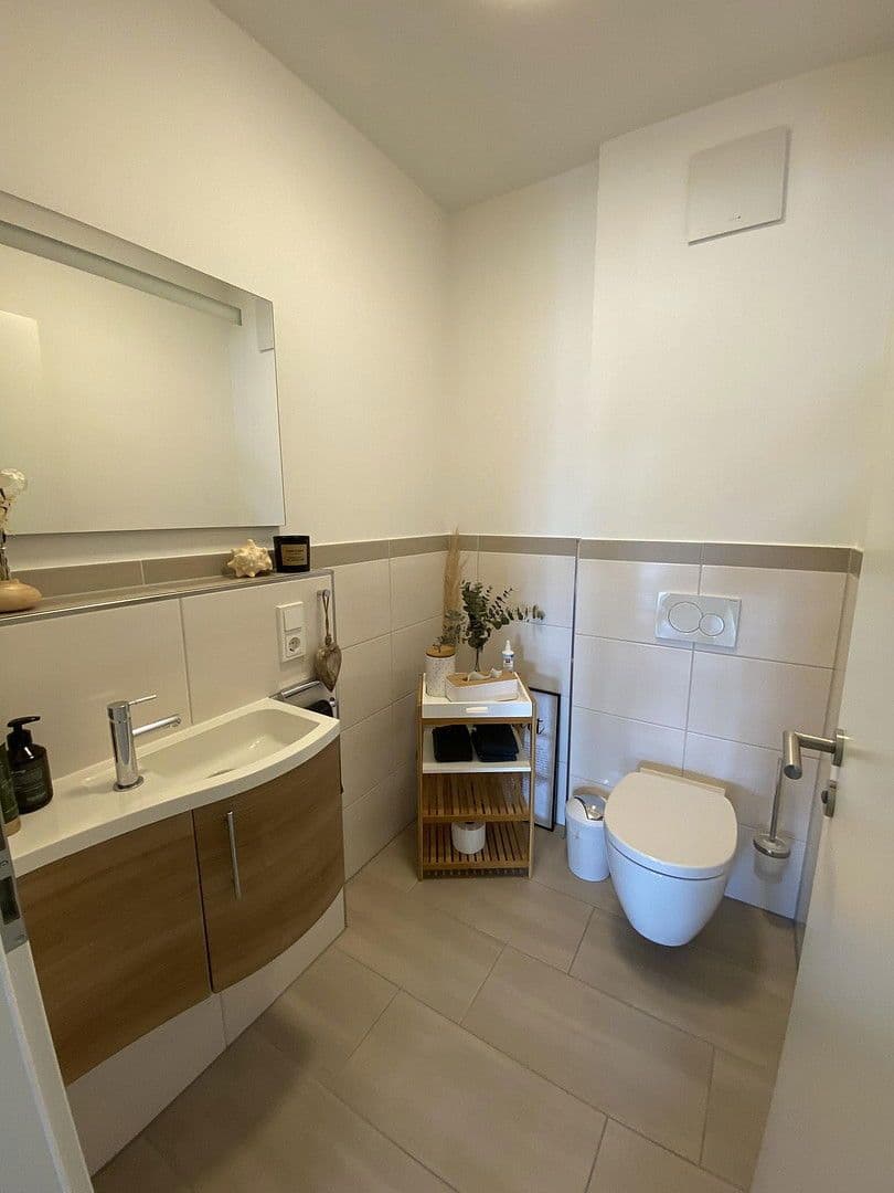 Prenájom bytu 3-izbový 92 m², Elz, Hesensko Prenájom bytu 3-izbový 92 m², Elz, Hesensko