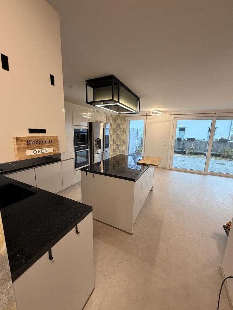 Predaj bytu 4-izbový 108 m², Waiblingen, Bádensko-Wurttembersko Predaj bytu 4-izbový 108 m², Waiblingen, Bádensko-Wurttembersko